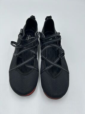 Privo by Clark’s Women’s Black Mesh Lace-Up Flats with Red Accent 8.5